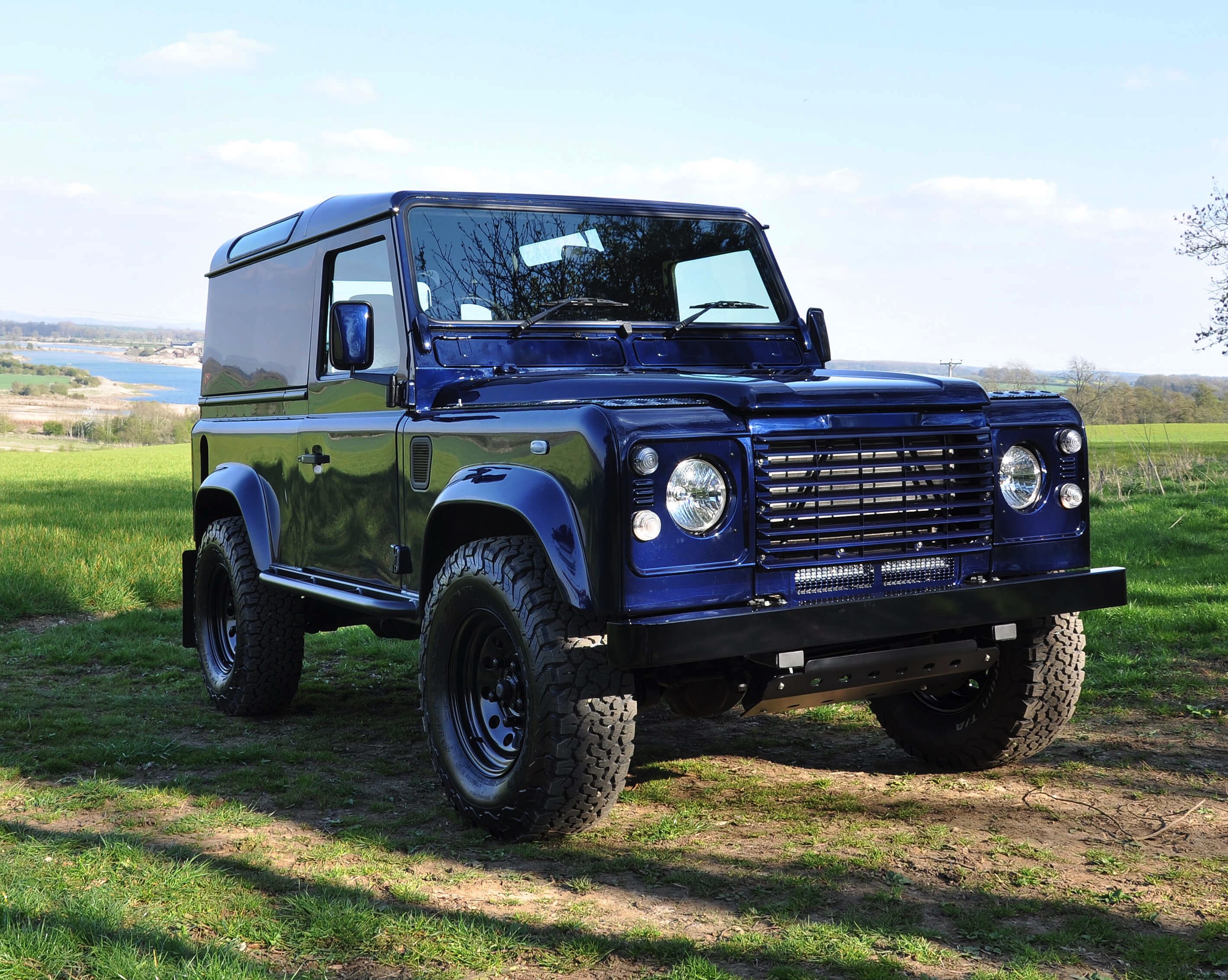 Loose line drawing animation of a calculator